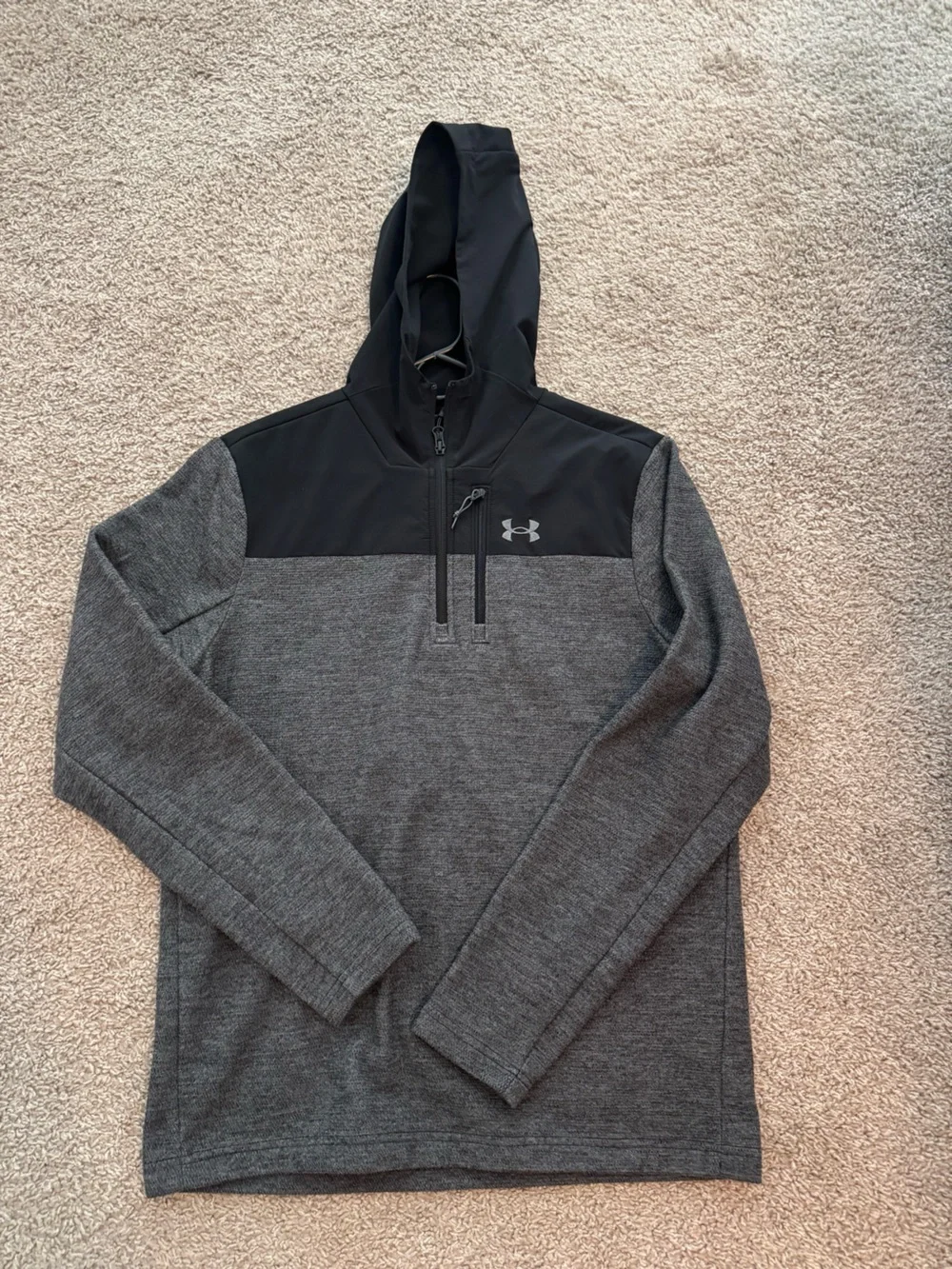 Under Armour Men's Gray and Black Quarter-Zip Hoodie